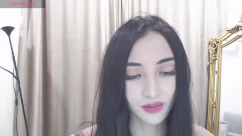 Snapshot of niufrommacau chatting on 11.06.25 Niu online show from 11.06.25