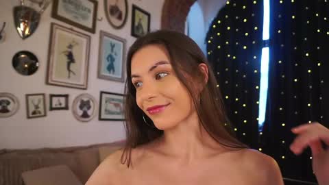 Snapshot of nixotica_ chatting on 04.19.26 Nixi online show from 04.19.26
