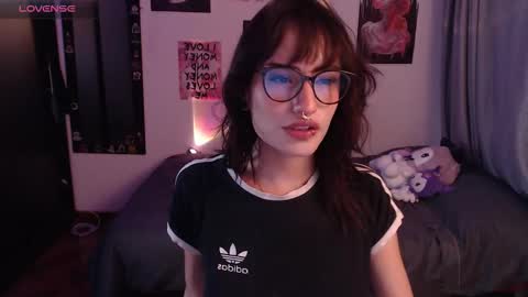 Nixxie  online show from 10.06.25