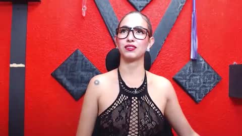 Snapshot of nixyesky chatting on 10.14.25 Nixye online show from 10.14.25