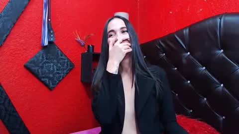 Snapshot of nixyesky chatting on 10.23.25 Nixye online show from 10.23.25