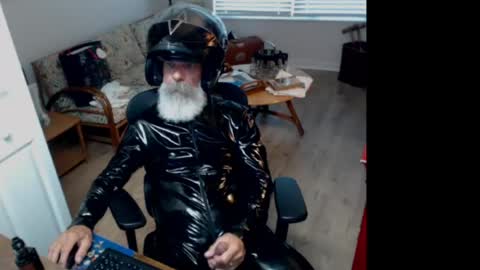 Snapshot of njdbear chatting on 06.25.26 Don online show from 06.25.26