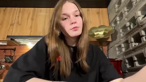 Tears Lora online show from 04.02.26