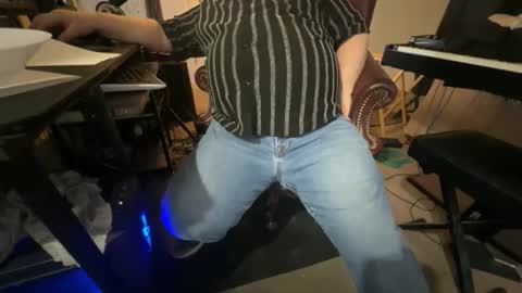 Snapshot of nmedge2cum chatting on 01.18.26 nmedge2cum online show from 01.18.26