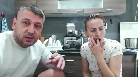 Snapshot of no_limit_coupl3 chatting on 10.21.25 no_limit_coupl3 online show from 10.21.25