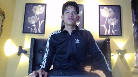 Snapshot of noa11_ chatting on 11.04.25 noa11_ online show from 11.04.25