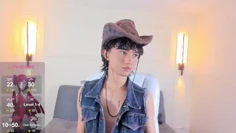 Snapshot of noa_03 chatting on 08.07.26 noa_03 online show from 08.07.26