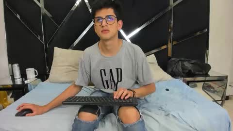 NoaandArez online show from 02.01.26