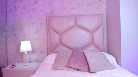   ambarsulliva  online show from 11.25.25