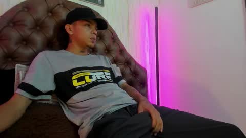 Noah Blake online show from 09.30.25