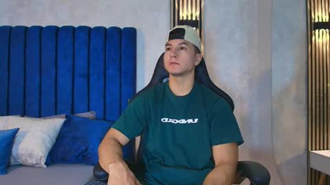 Snapshot of noah_clarkk chatting on 06.05.26 Noah online show from 06.05.26