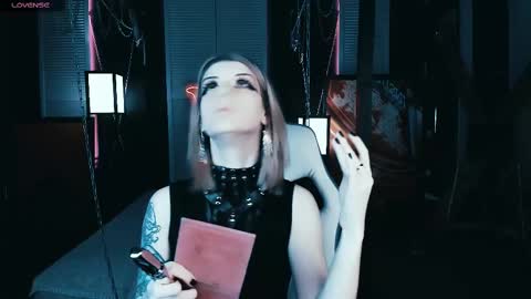 REAL name LiaDM are always open online show from 02.25.25