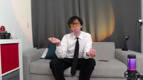 noah_lawson online show from 09.11.25