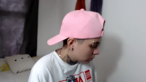 Snapshot of noah_martini chatting on 02.11.25 noah hehim online show from 02.11.25