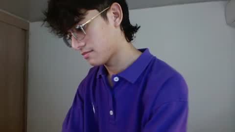 Snapshot of noah_millerx_ chatting on 06.20.26 noah online show from 06.20.26