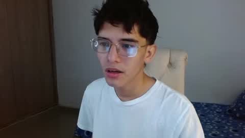 Snapshot of noah_millerx_ chatting on 06.24.26 noah online show from 06.24.26