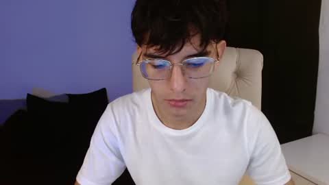 Snapshot of noah_millerx_ chatting on 07.12.26 noah online show from 07.12.26