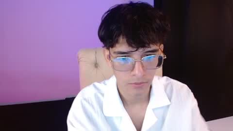 Snapshot of noah_millerx_ chatting on 07.20.26 noah online show from 07.20.26