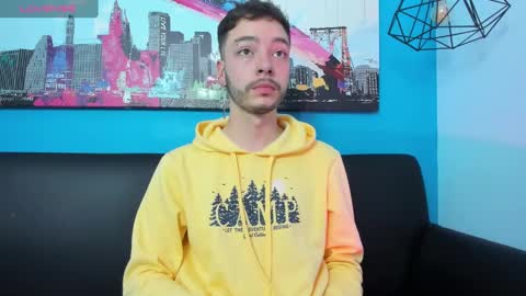 Snapshot of noah_ricci_ chatting on 12.30.24 online show from 12.30.24