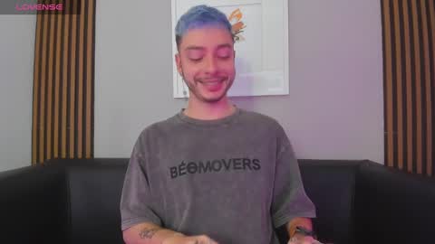 Snapshot of noah_ricci_ chatting on 01.29.25 online show from 01.29.25