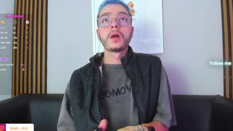 Snapshot of noah_ricci_ chatting on 02.03.25 online show from 02.03.25