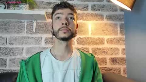 Snapshot of noah_ricci_ chatting on 09.11.25 online show from 09.11.25