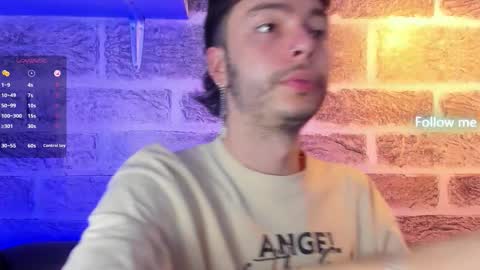 Snapshot of noah_ricci_ chatting on 10.02.25 online show from 10.02.25