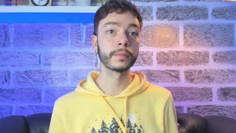 Snapshot of noah_ricci_ chatting on 11.09.25 online show from 11.09.25