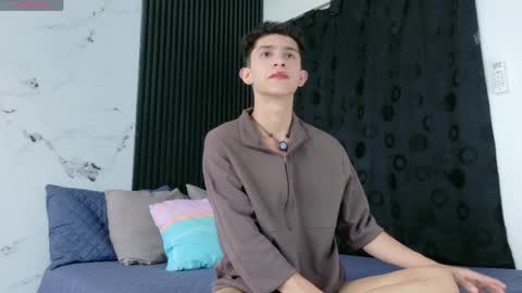 noah tyler  online show from 04.09.26