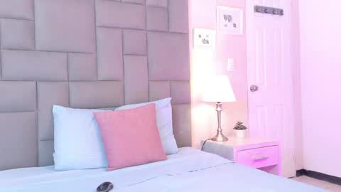 Noah   online show from 04.10.26