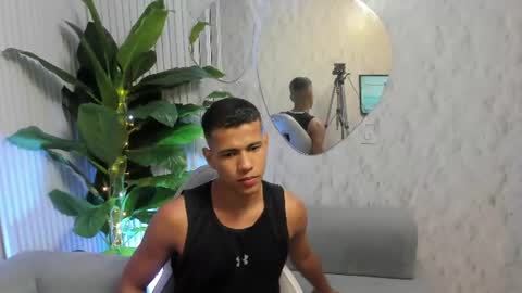 Snapshot of noahdark_ chatting on 07.21.26 NOAH online show from 07.21.26