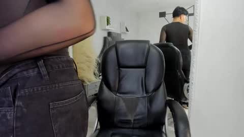 Snapshot of noahwolff_ chatting on 02.04.26 Noah online show from 02.04.26