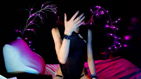 Snapshot of noahxtar chatting on 10.26.25 Noah Xtar online show from 10.26.25