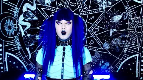 caroline online show from 11.06.25