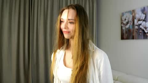 Snapshot of nobukohittle chatting on 04.07.26 Emmy online show from 04.07.26