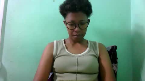 Snapshot of noellah chatting on 09.26.25 noellah online show from 09.26.25