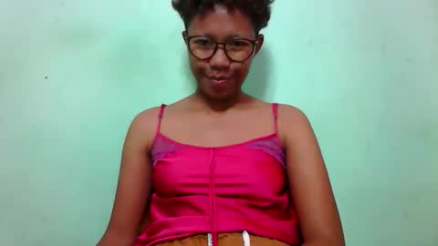 Snapshot of noellah chatting on 09.29.25 noellah online show from 09.29.25