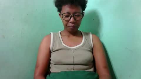 Snapshot of noellah chatting on 10.13.25 noellah online show from 10.13.25