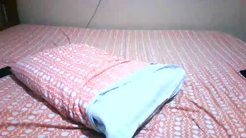 Snapshot of nofacebaby_ chatting on 11.08.25 nofacebaby_ online show from 11.08.25