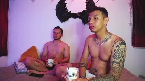 noha_and_iam1 online show from 04.12.26