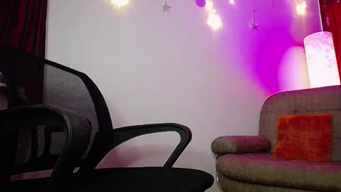 Snapshot of noha_lux1 chatting on 09.29.25 Noha Lux online show from 09.29.25