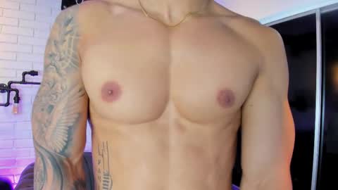 Snapshot of nohanhunter chatting on 10.15.25 nohanhunter online show from 10.15.25