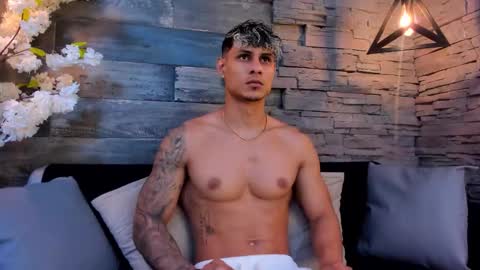 Snapshot of nohanhunter chatting on 11.12.25 nohanhunter online show from 11.12.25