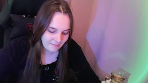 Snapshot of noir_ember_ chatting on 11.04.25 noir_ember_ online show from 11.04.25