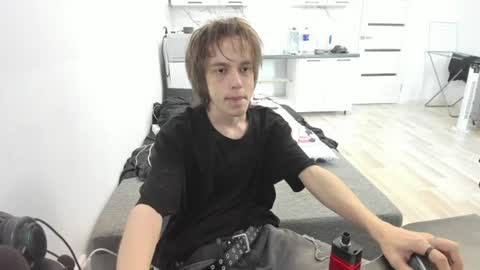Snapshot of nolan_sagee chatting on 06.19.26 nolan_sagee online show from 06.19.26