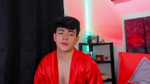 Snapshot of nolan_twink chatting on 10.29.25 Nolan online show from 10.29.25