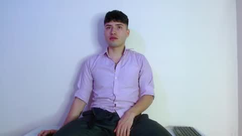 Snapshot of nolanjay chatting on 10.01.25 NolanJay69 online show from 10.01.25