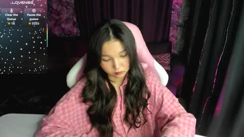 Snapshot of nomibean chatting on 03.17.26 nomi online show from 03.17.26