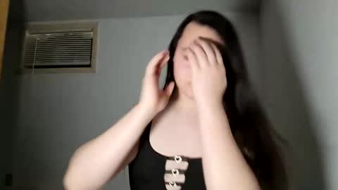 Snapshot of nonbinarybeauty20 chatting on 01.31.26 nonbinarybeauty20 online show from 01.31.26