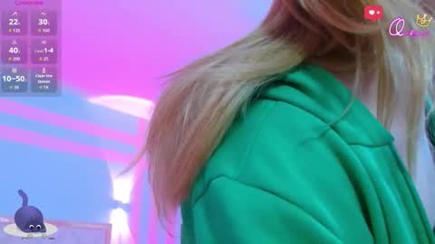 Snapshot of nooah_tay chatting on 02.13.26 nooah_tay online show from 02.13.26